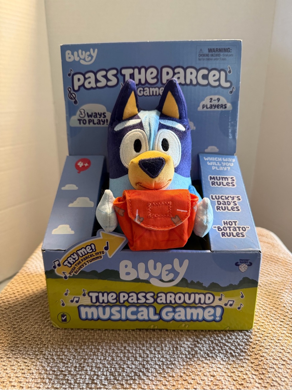 Polyester Fiber O/S NWT Moose Games Bluey Pass the Parcel Game
